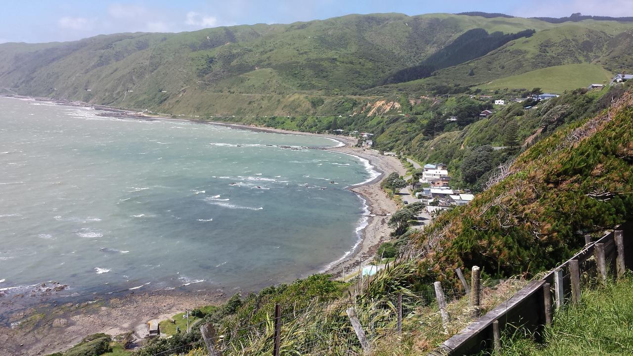Kapiti Waves Bed & Breakfast Pukerua Bay Экстерьер фото